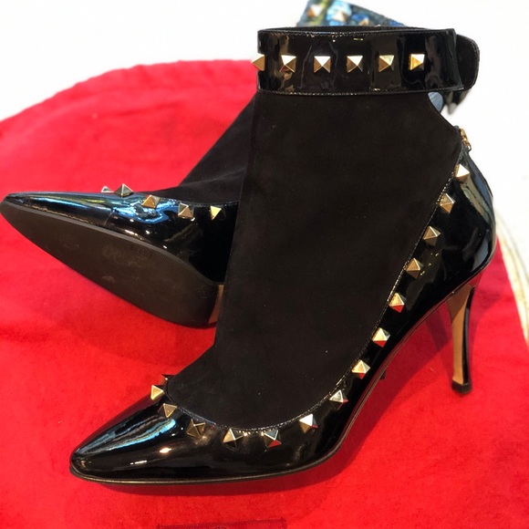 LIKE NEW! Valentino Garavani rockstud ankle boots - Picture 3 of 8